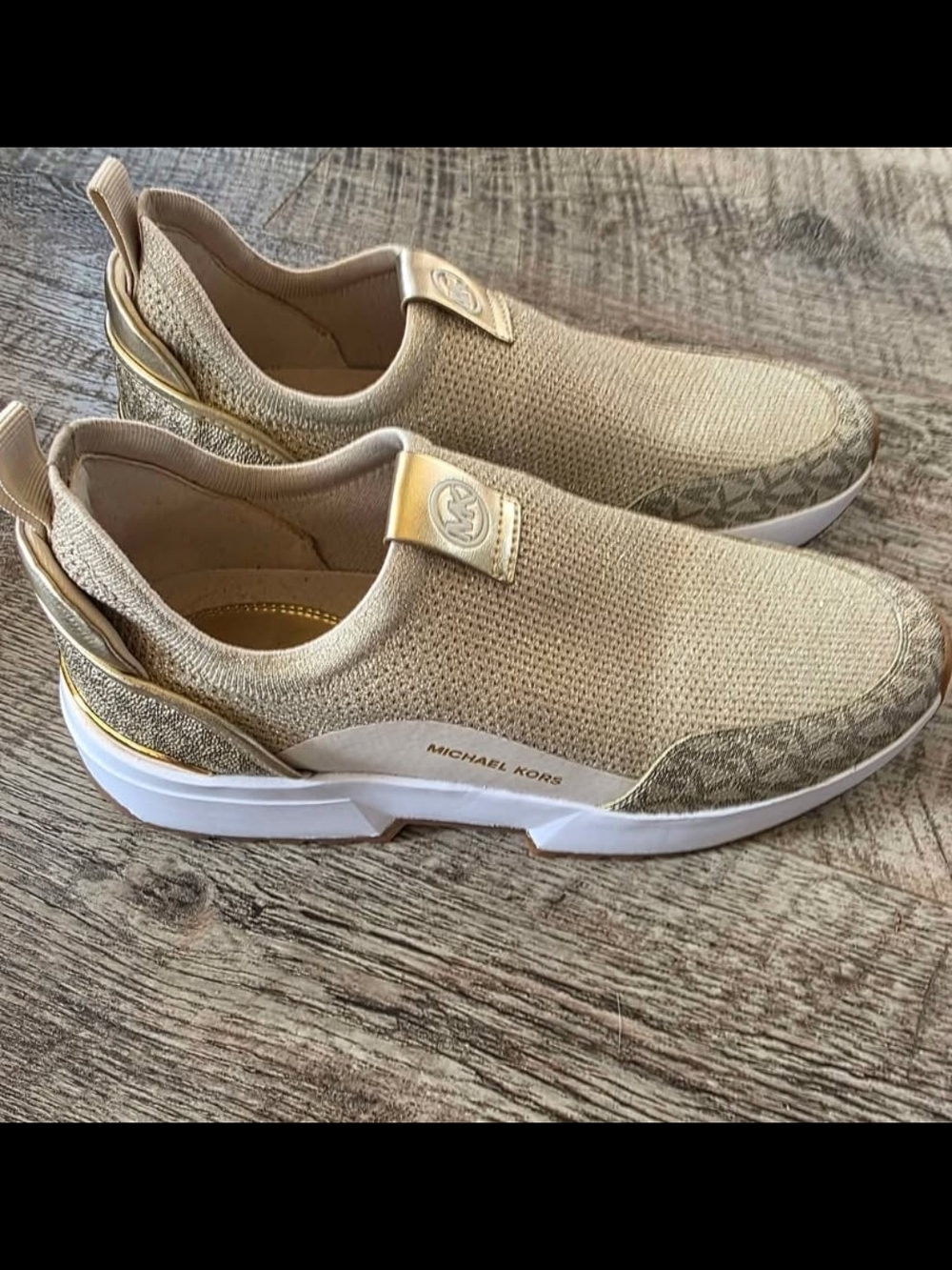 Michael Kors Muse Metallic Gold Knit Slip On Sneakers Sz 9 - Picture 5 of 7